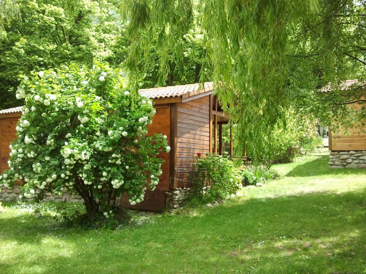 Les Chalets Quazemi A Casteil Exteriér fotografie